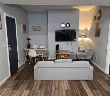 Newark House | Beautiful Room 10D