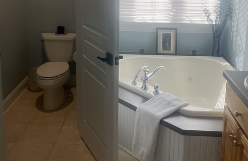 Edgewater House | Beautiful single-family home near the South River with private pool and hot tub