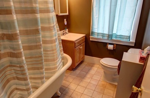 Confluence House | Beautiful, spacious home on Yough River and bike trail with hot tub