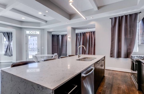 Capitol Hill Condo | Beautiful Well Located 3BR Condo For 3 International Students and/or Interns.