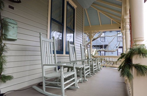 Cape May House | Beautifully Renovated in Heart of Cape May - 1 Block to Beach; 1 Block to Mall