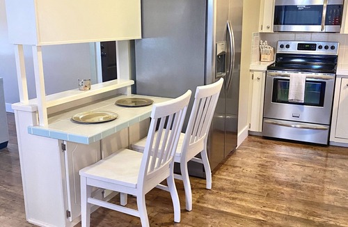 Rogers House | Beaver Lake Front! Hot-Tub! Private Gated Oasis!