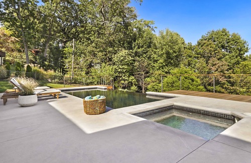 Prairie Creek House | Beaver Lake Retreat - Infinity Pool and Hot Tub