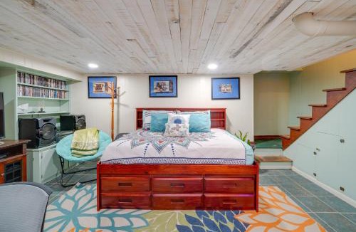 Beckley Apartment | Beckley Studio with Private Hot Tub and Home Gym!