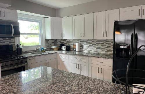 Long Branch Bed & Breakfast | Bed and breakfast ∙ 2 guests