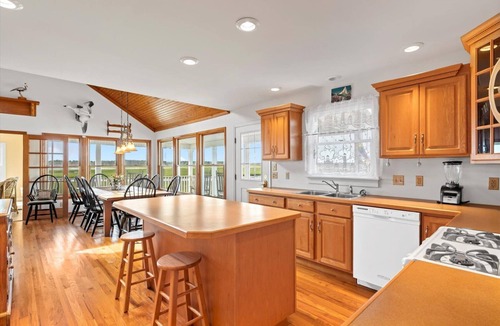 Chincoteague House | Belle Vue - Waterfront with Lighthouse Views!