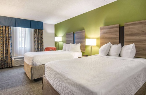New Philadelphia Hotel | Best Western Dutch Valley Inn