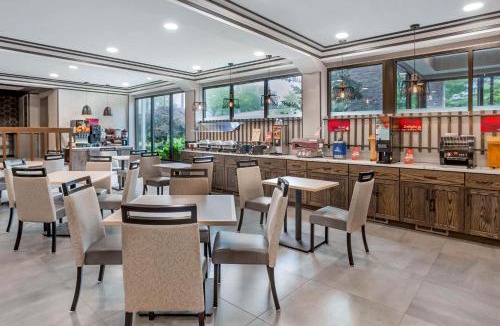 York Hotel | Best Western Plus Heritage Rail Inn & Suites