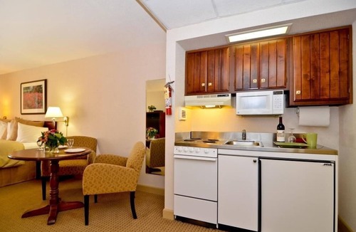 Morristown Hotel | Best Western PLUS Morristown Inn-Florham Park