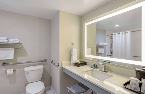 East Brunswick Hotel | Best Western Rutgers University Hotel