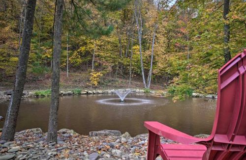Huntingdon House | Bill Pickett Apt on 50-Acre Ranch - 1 Mi to Lake
