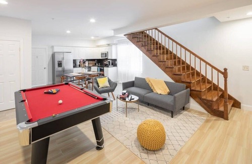 Chinatown Apartment | Billiards 3BR Apt in Walk-up w Laundry