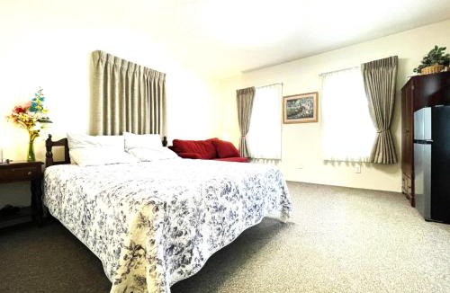 Paulding House | Bittersweet Inn