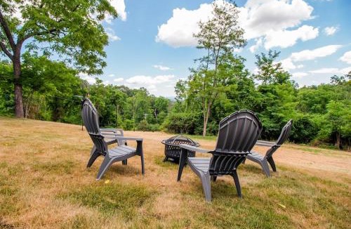 Bergton House | Black Bear Vista-3BR Fast Wi-Fi