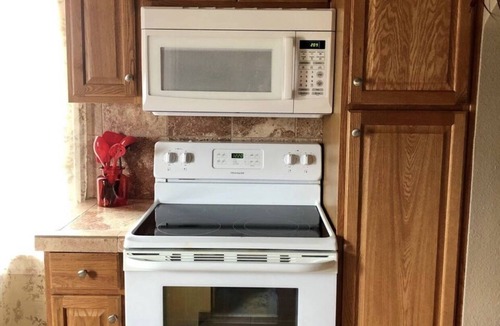 Austintown Apartment | Blue Shutters Inn