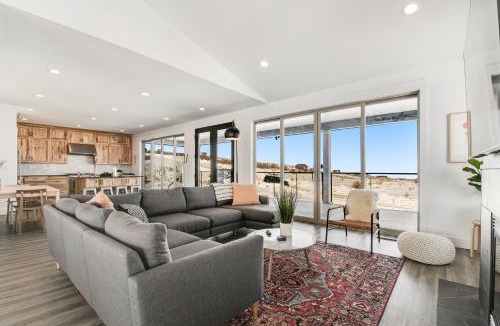 Sweetwater House | Blue Views Bungalow