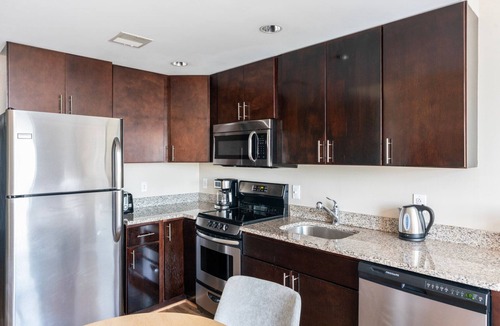 Shaw Apartment | Blueground | Shaw, washer, nr Howard Theatre