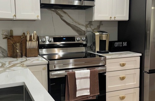 West Baltimore House | B’more local. 3-bedroom house in charming Baltimore