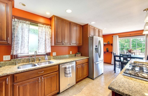 Bolivar House | Bolivar Getaway: Near Pro Football Hall of Fame!