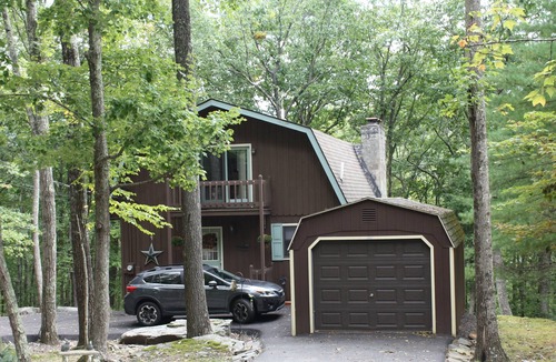 Lackawaxen House | Book Your Fall Getaway For Hiking, Kayaking, Tubing & Leaf Peeping