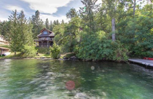 Sandpoint House | Bottle Bay Lakefront Lodge