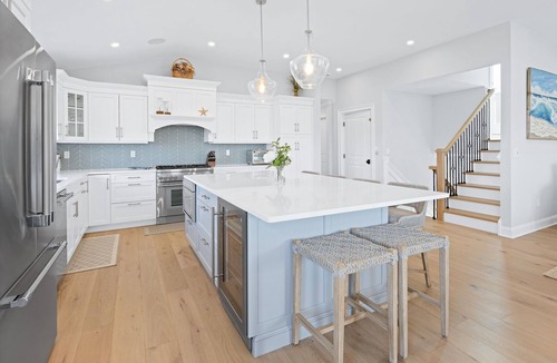 Harvey Cedars House | Brand-New Luxury Home with Amazing Bay Views/SUNSETS-1 block to Ocean, Swim Spa