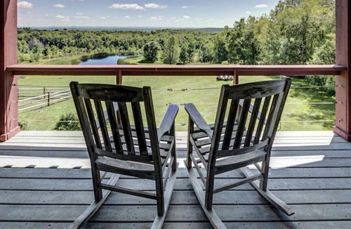 Orson House | Breathtaking 44+ Acre Country Estate