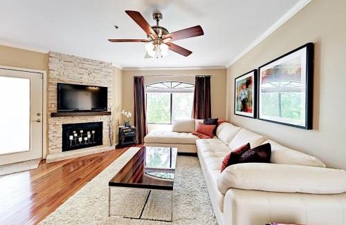 North Scottsdale Apartment | Breezy Desert Retreat