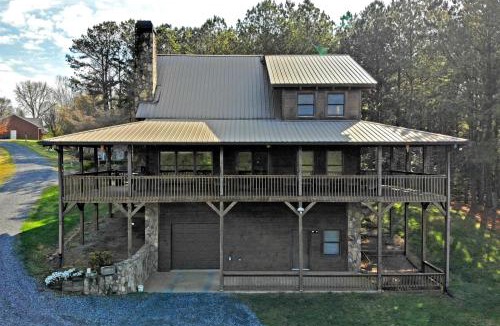 Ducktown House | Brew with a View Lodge