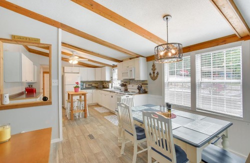 Byrdstown House | Bright Byrdstown Home with Views of Dale Hollow Lake