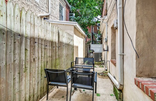 Northern Liberties House | Bright + Cozy! Sleeps 6! Fishtown Masterpiece! Free Street Parking!