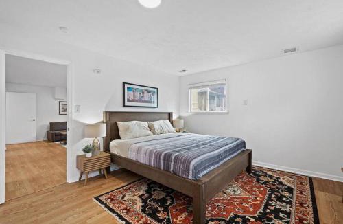 Pittsburgh Apartment | Bright, Quiet and Modern 1Bdr Apartment in Millvale, Lawrenceville