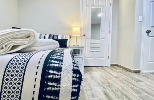 Haledon House | Bright, Stylish and Comfy Luxury Room With Workspace!