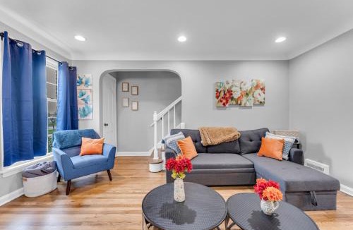 Brooklyn House | Brooklyn Townhome 9 Miles to Downtown