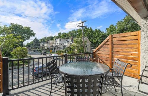 Bryn Mawr Apartment | Bryn Mawr Gembalconydedicated Parking50tv