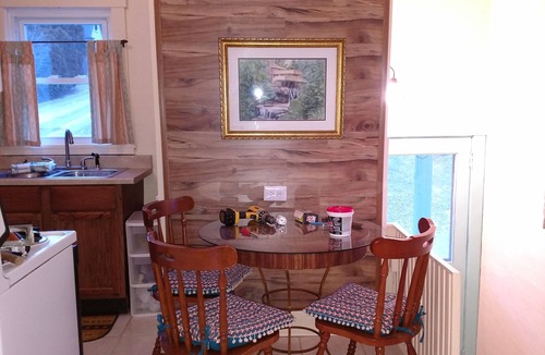 Youngwood House | Bungalow With Luxury Appointments, Great Price! Pet Friendly w/fee