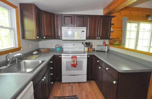 Berkeley Springs Ski Chalet | Cabin at Sleepy Creek - Creek Access, Wifi, Pet Friendly, Fire Pit, Charcoal Grill, Screen Porch, Wood Stove, Deck, Family Friendly