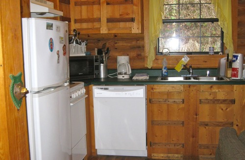 Slade Cabin | Cabin centrally located with hot tub and wi-fi