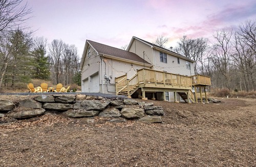 Cresco House | Camelback SKI Mts Firepit,Hottub,Casino,Kalahari Linens
