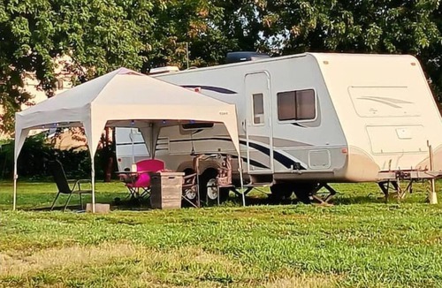 Terre Haute House | Camp Lilybug-Calm Oasis Pet Friendly!