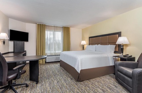 Trevose Hotel | Candlewood Suites Bensalem - Philadelphia Area by IHG