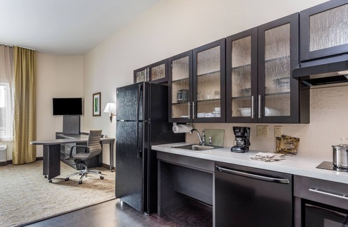 Bethlehem Hotel | Candlewood Suites Bethlehem South by IHG