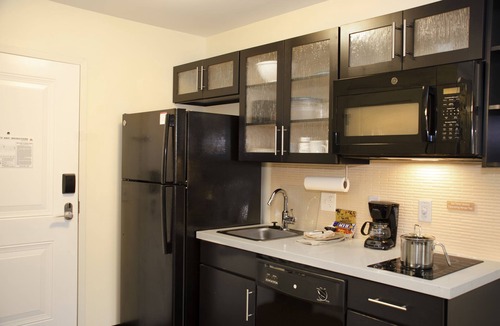 Rohrerstown Hotel | Candlewood Suites - Lancaster West by IHG
