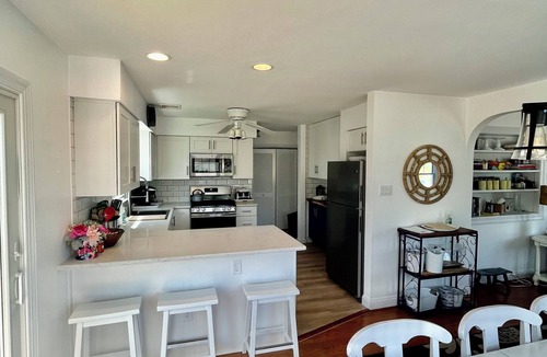Cape May House | Cape May Vacation Rentals-1 block to beach & 2 to town! Walk everywhere!