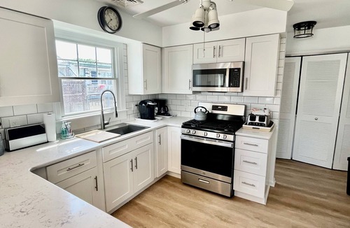 Cape May House | Cape May Vacation Rentals-1 block to beach & 2 to town! Walk everywhere!