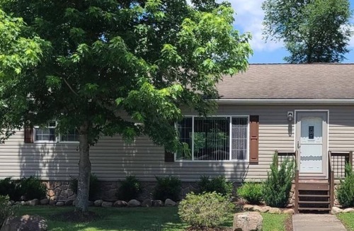 Dickerson Run House | Captain's Quarters - A little slice of heaven at the Hideaway Haven Vacation Rental.