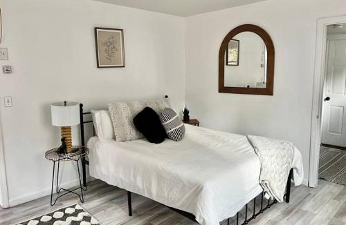 Mount Tremper House | Catskills Hideaway Minutes from Hiking
