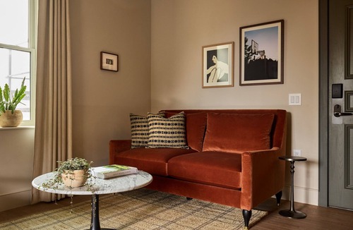 Fishtown Hotel | Central Philly Charm with Urban Style - 4 Spacious One BR Suites at Anna & Bel