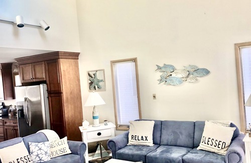 Sea Isle City House | Centrally located just a short walk to the beach!