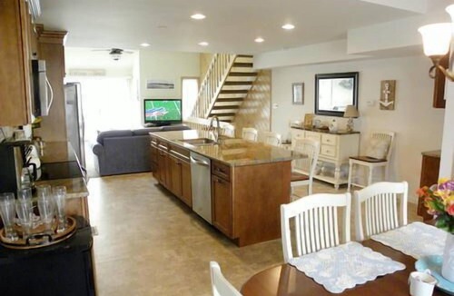 Sea Isle City House | Centrally located just a short walk to the beach!